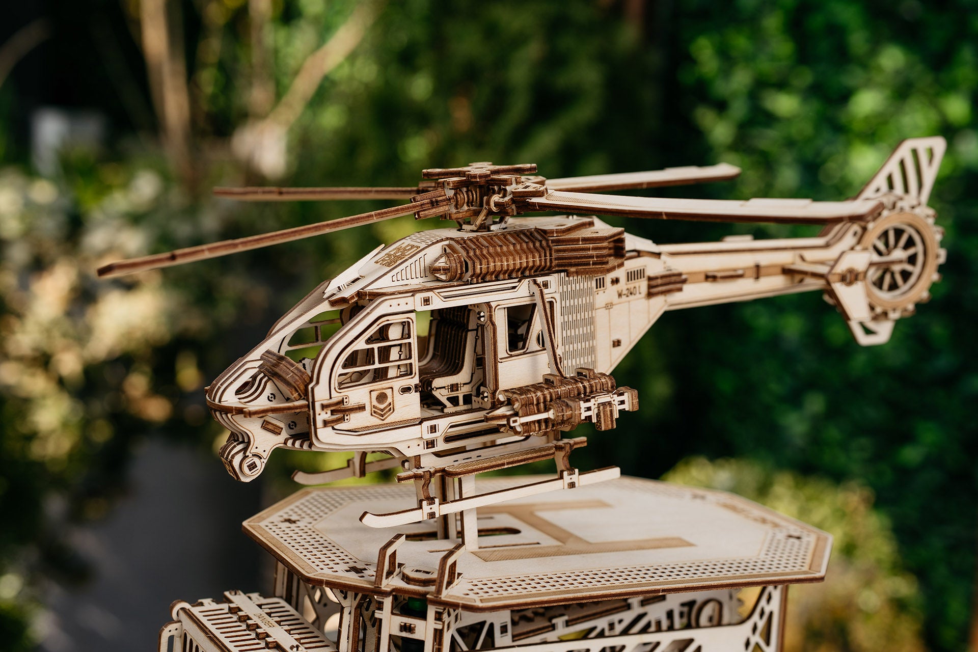 Helicóptero de Trueno image-8 Español