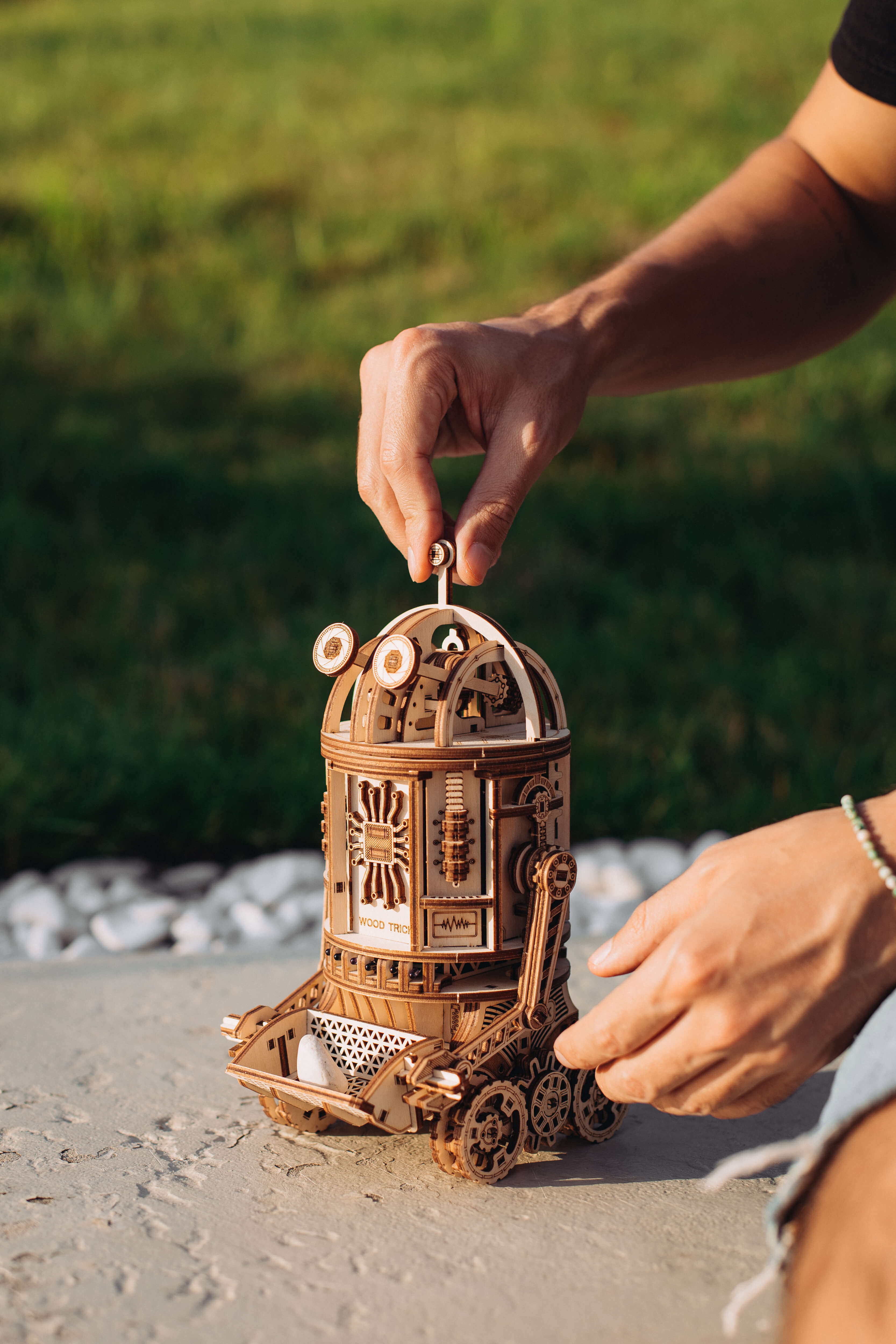 Robot de Basura Espacial (sensor eléctrico) image-5 Español