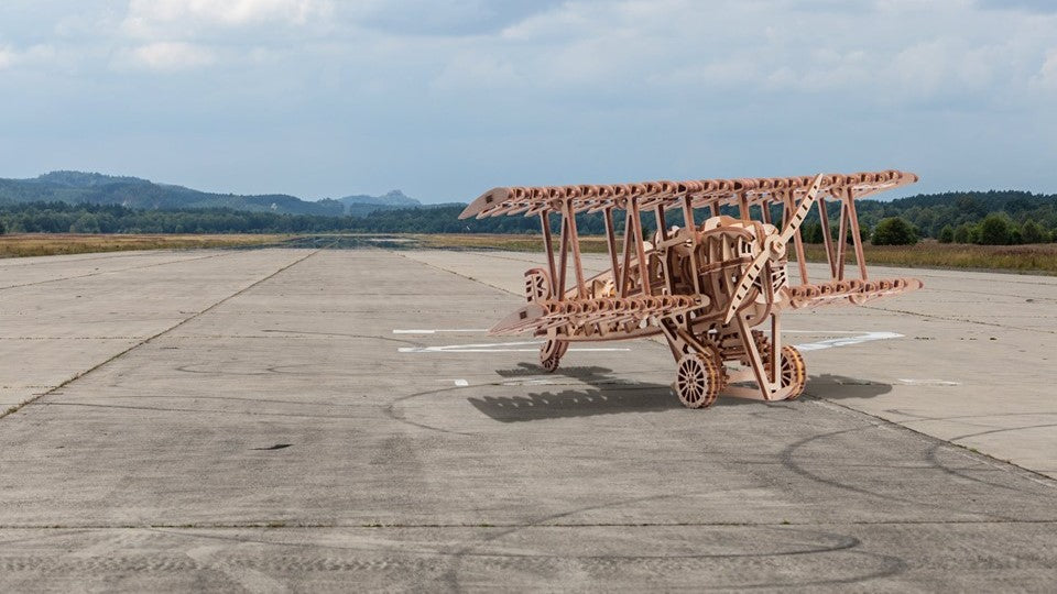 Plane - Wooden 3D mechanical model. No glue or cutting required Construction set